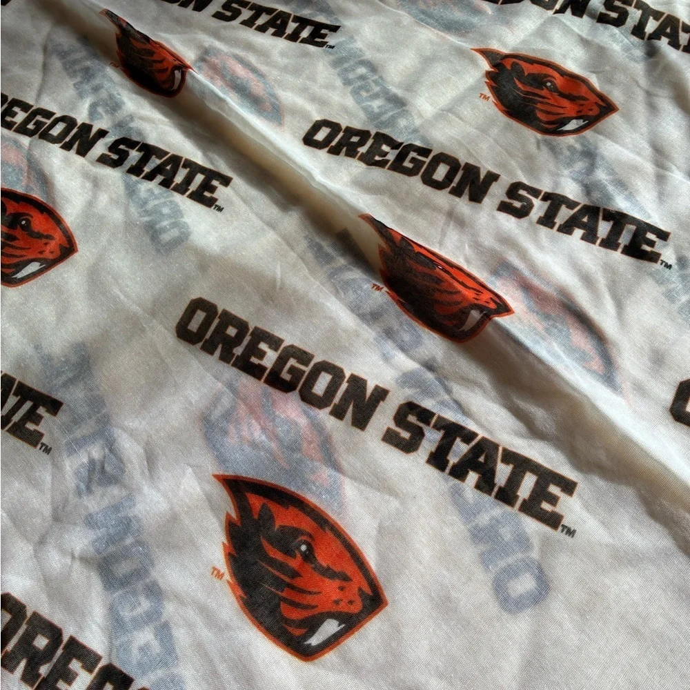 Oregon State Beavers Logo Infinity Scarf